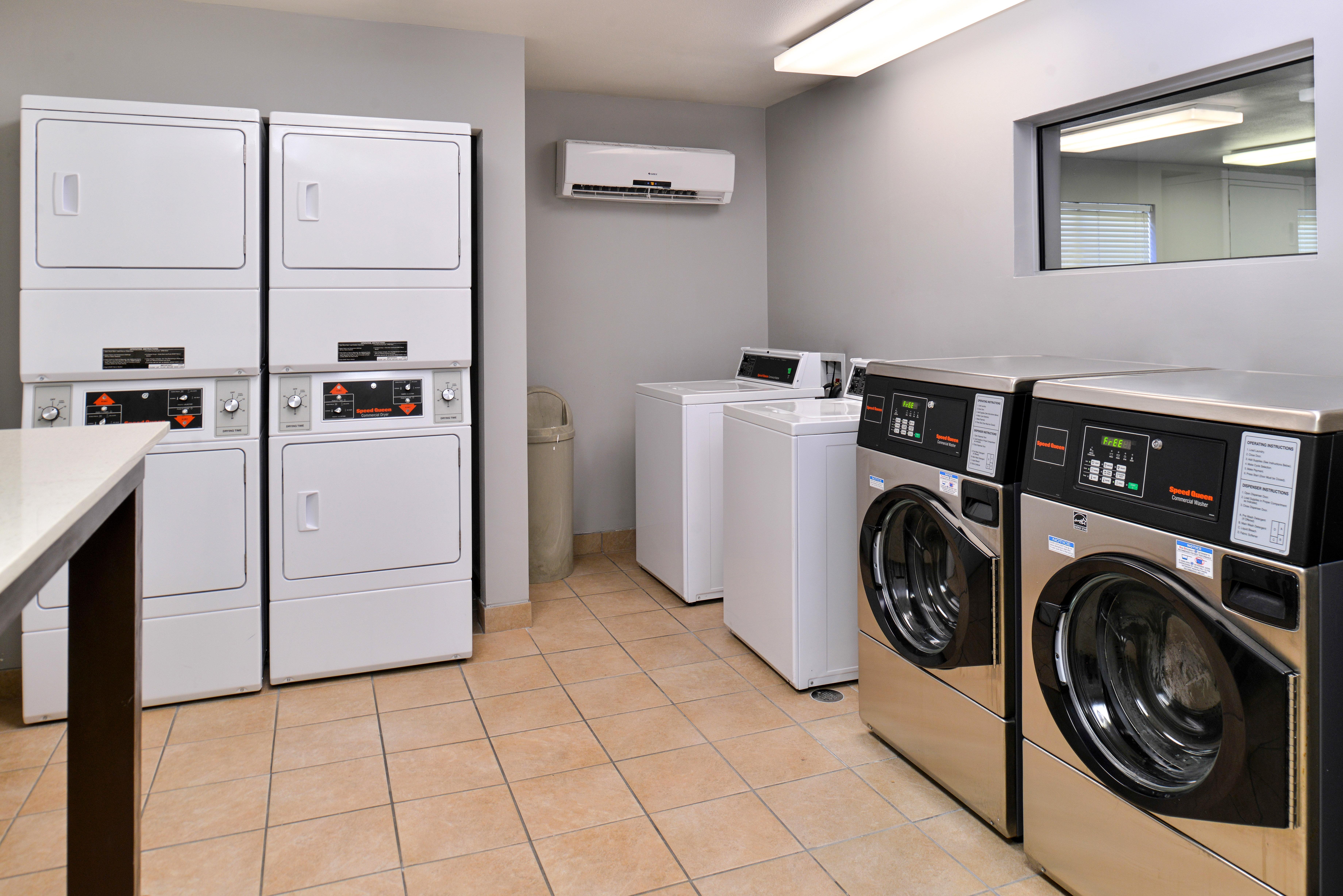 Staybridge Suites Dallas/Addison, An Ihg Hotel מראה חיצוני תמונה
