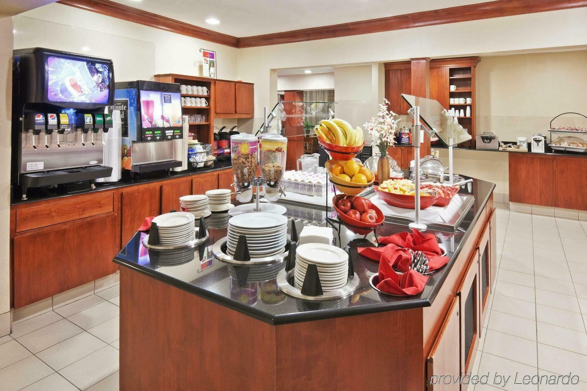 Staybridge Suites Dallas/Addison, An Ihg Hotel מראה חיצוני תמונה