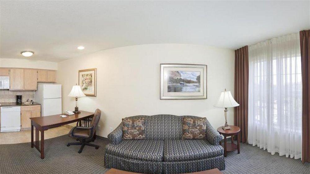 Staybridge Suites Dallas/Addison, An Ihg Hotel מראה חיצוני תמונה